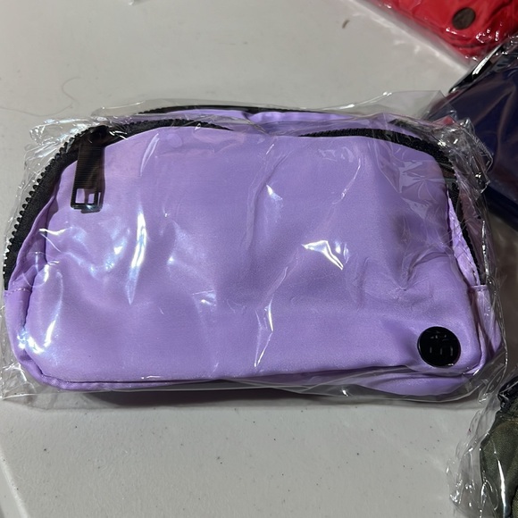 NAVY Lux-Lux Belt Sling Crossbody Bags Fanny Pack Travel Gift Giving NWT - Picture 11 of 14